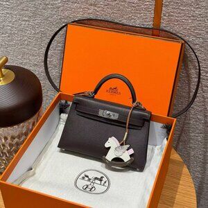 Classic Hermes Bag: A Stylish and Versatile Choice for Elegance